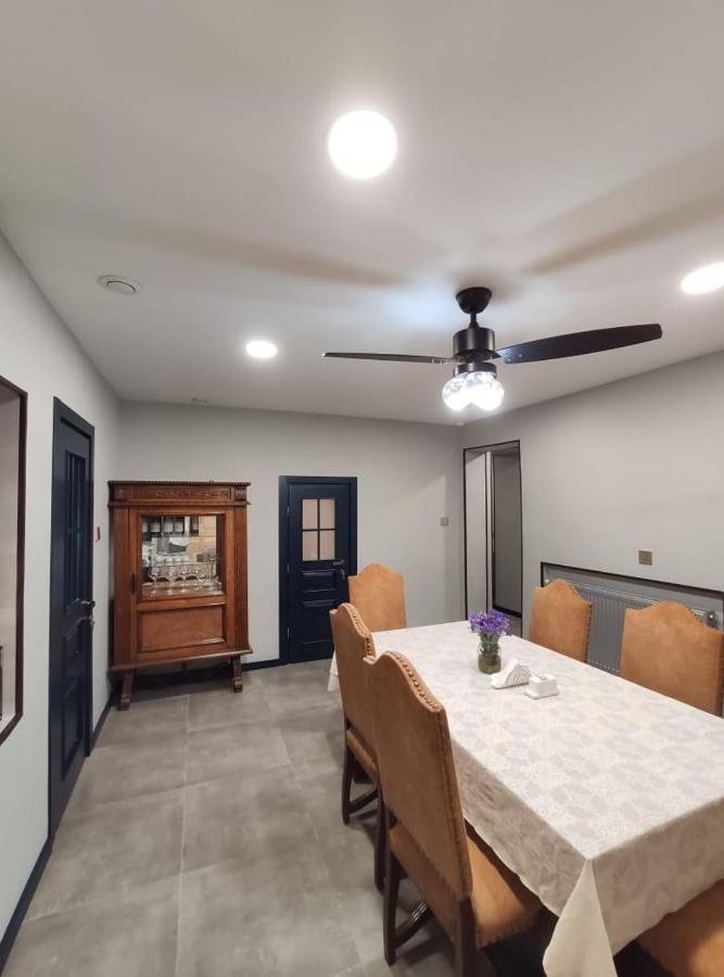 Qin Boutique Hotel Tbilisi Buitenkant foto