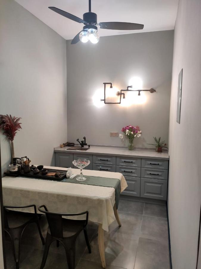 Qin Boutique Hotel Tbilisi Buitenkant foto
