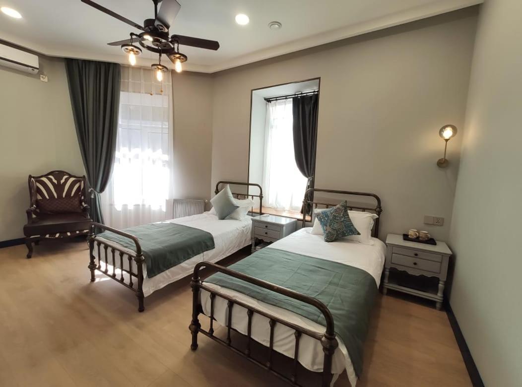 Qin Boutique Hotel Tbilisi Buitenkant foto